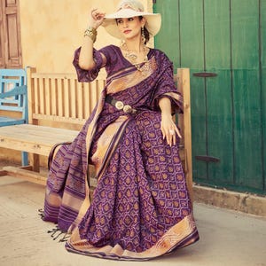 Trending Designer Bollywood Sarees, Indian Wedding Sarees, Readymade Blouse Online In UK, Indian Silk Sarees Online USA, Saree For Women