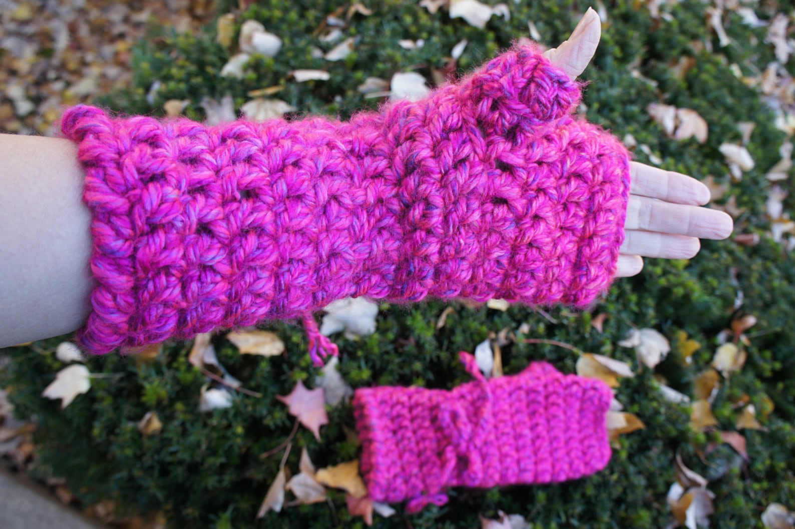 Fingerless Gloves in Bulky Pink Yarn Etsy