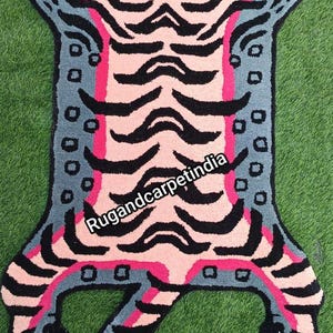 Pink Tiger Print Wollteppich: Handgetufteter Tier Teppich
