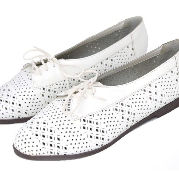 Vintage White Leather Eyelet Keds / Lace Leather Cutout Lace Up Oxfords / Womens Size 9 Brazilian Leather Shoes