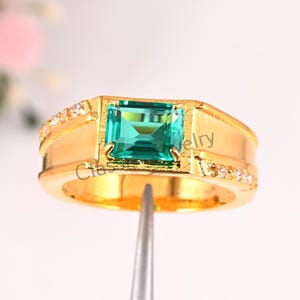 925 Sterling Silver Men’s Emerald Ring – Vintage Signet Band, May Birthstone Jewelry, Handmade Statement Ring, Gift for Him