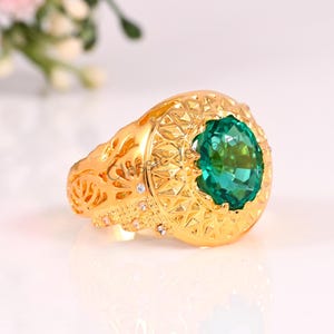 14k solid gold Emerald men ring , gift for him, May birthstone, birthstone ring, green stone ring, gold ring men, gold signet ring