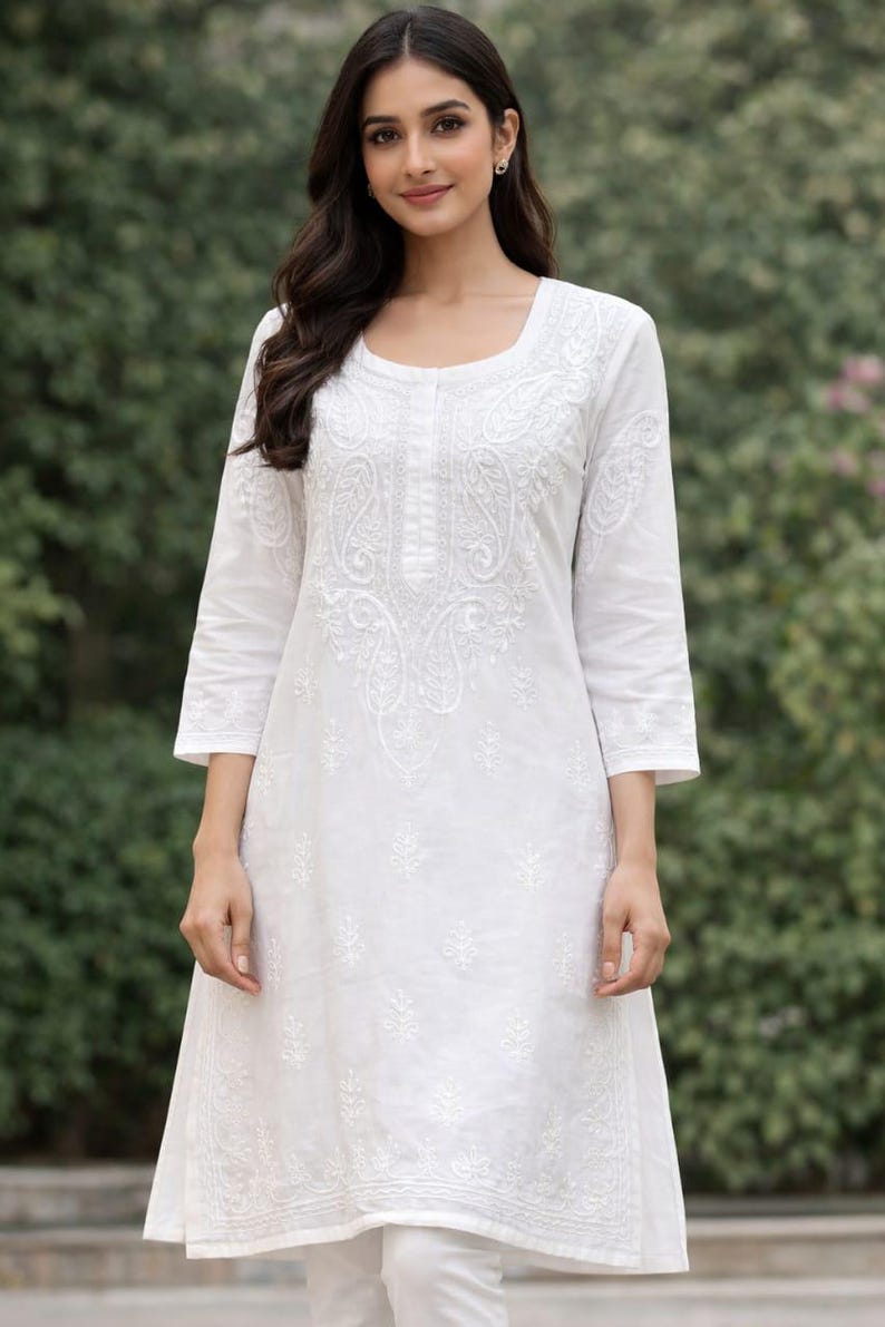TheRiwazChikankari / Conjunto de Kurti de algodón Chikankari blanco para mujer / Conjunto de Kurta de algodón blanco bordado para niñas / Vestido étnico blanco para fiestas imagen 2