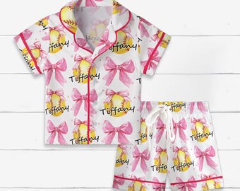 Pijama de satén personalizado de softbol para mujer, para niños y jóvenes, ropa de descanso para mamás, regalo para la familia.