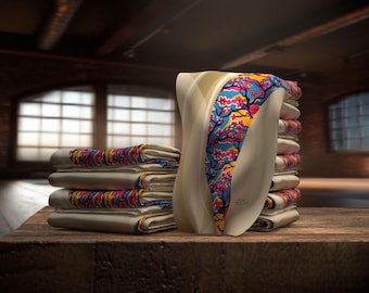 Gossamer sporthanddoek kersenbloesem | Op fauvisme geïnspireerde yogahanddoek