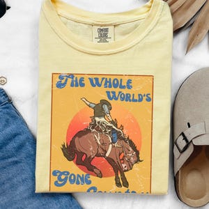 Vintage Country Music T-Shirt: Retro Western Cowboy Tee