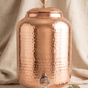 Hammered Copper Water Dispenser: 8 Liter Ayurvedic Storage Pot