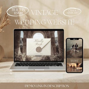 Peut inclure: Un ordinateur portable et un smartphone présentent une conception de site web de mariage vintage. L'écran de l'ordinateur affiche une invitation avec un sceau de cire, tandis que le téléphone affiche les détails du mariage. Le texte comprend "Built in RSVP!", "Vintage Wedding Website".