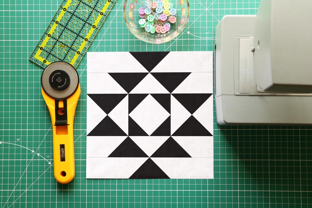 Aztec Quilt Block FPP Pattern PDF | Geometric Easy Quilt Block ...