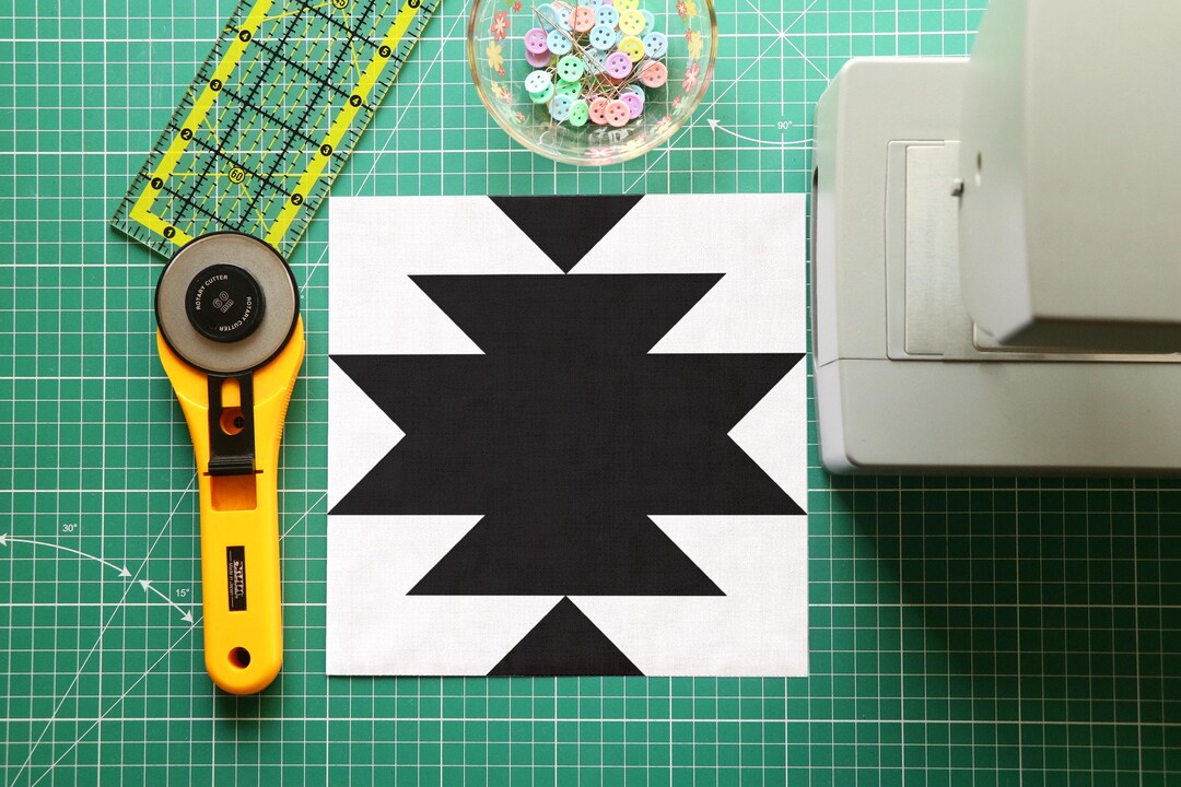 Simple Aztec Quilt Square Pattern Traditional Aztec FPP Quilt Block Pattern PDF | Southwest Star, Aztec ...