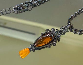 Lord of Mysteries Klein Moretti Resin Pendulum Necklace for Cosplay & Daily Wear -Gothic Crystal Jewelry , Klein Moretti Cosplay Accessories
