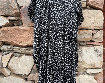 Robe caftan en soie noire faite main : tenue de plage grande taille