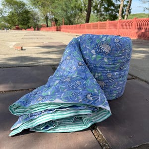 Blanket Bedspread Throw Coverlet Razai, Indian Cotton Hand Block Printed Quilt, Organic Cotton Quilt, Winter Warm Floral Print Quilt (Razai)