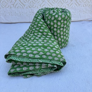 Green Wifi Print !! Cotton Queen Size Quilt Razai, Throw Light Weight Blanket Cover Quilt, Winter Warm Bedding Coverlet Oversized Quilt