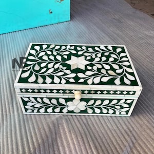 Handmade Bone Inlay Jewelry Box: Floral Keepsake Storage