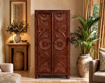 Armario de madera de mango tallado a mano, ropero de madera ornamentado con puertas dobles.