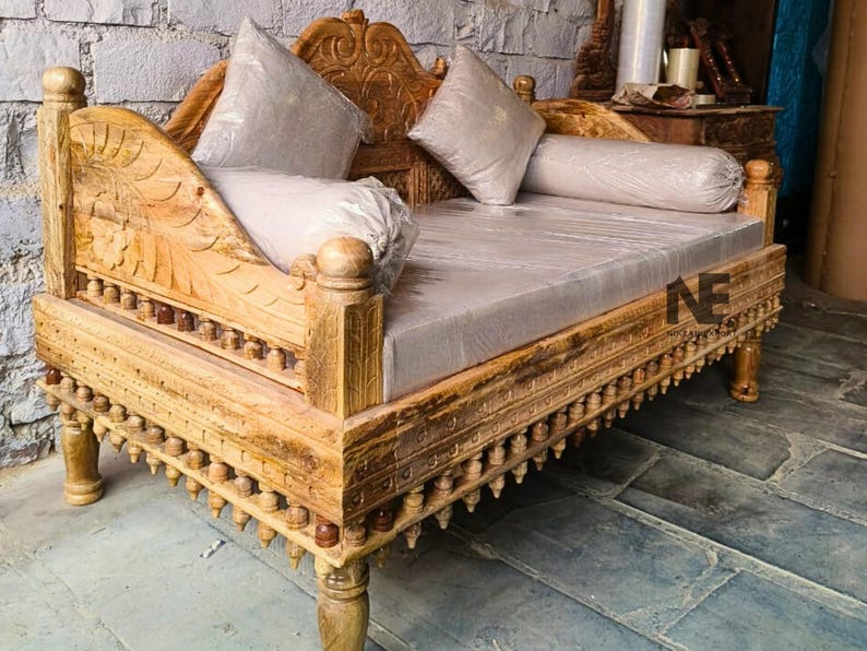 Carved Mango Wood Daybed – White Wood Divan, Handmade Lounge & Seating ...