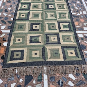 Handwoven Wool Jute Rug: Green Geometric Boho Farmhouse Area Mat (5x8 ft.)