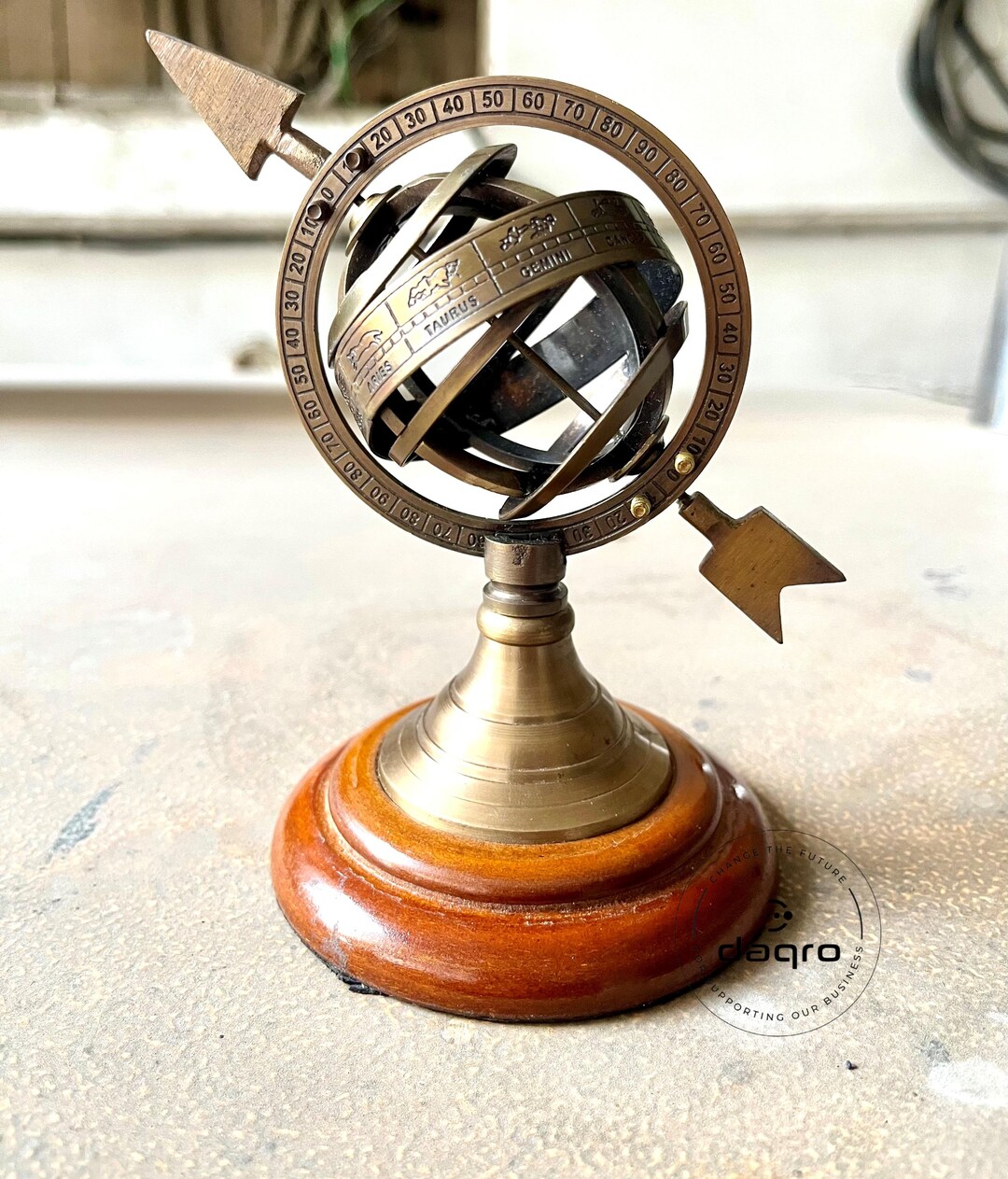 アンティーク真鍮製天球儀（木製台座付き、13 cm） - Etsy 日本