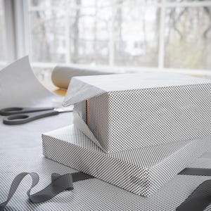Black and white Checks Wrapping Paper for Any Occasion, Birthday Gifts, Holiday Celebrations, Modern Gift Wrap, Elegant Design