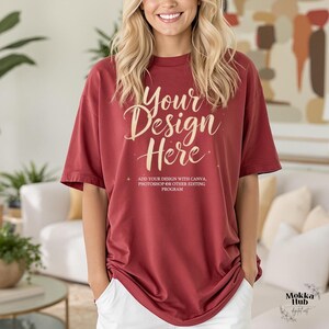 Komfortfarbe 1717 Crimson Shirt - C1717 Mockup - CC Mockup - Model Mockup - Crimson Shirt Mockup - Trendy Oversized Mockup