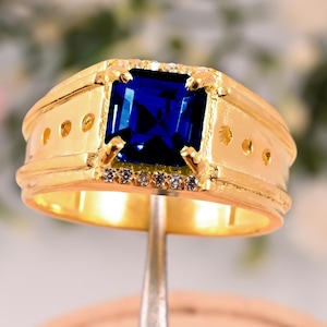 Blue Lab Sapphire Ring: 14K Gold Art Deco Men&#39;s Promise Ring