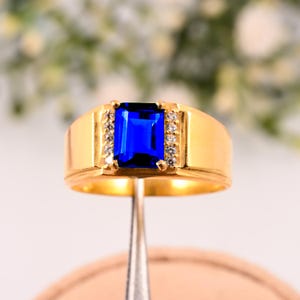 14K Yellow Gold Sapphire Ring: Art Deco Men&#39;s Wedding Band