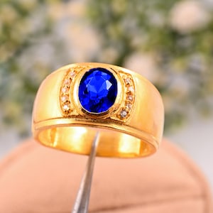 14K Gold Men&#39;s Ring: Blue Lab Sapphire Art Deco Style