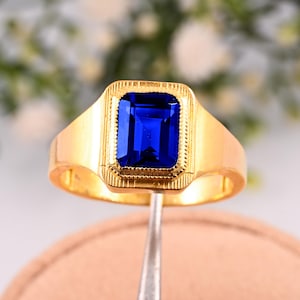 Men&#39;s Art Deco Sapphire Ring: 14K Gold, Royal Blue Gemstone