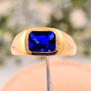 14K Yellow Gold Sapphire Ring: Art Deco Men&#39;s Wedding Band