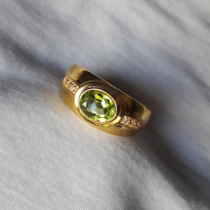 14K Yellow Gold Peridot Ring for Men: Art Deco Wedding Band