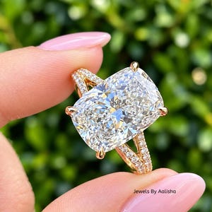 Cushion Cut Engagement Ring, Lab Grown Diamond 18k Gold Split Shank Ring For Women