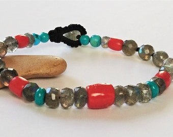 Red Italian Coral gemstone bracelet with green Moonstone - Turquoise - black macrame - natural stones - stone jewelry for unisex adults