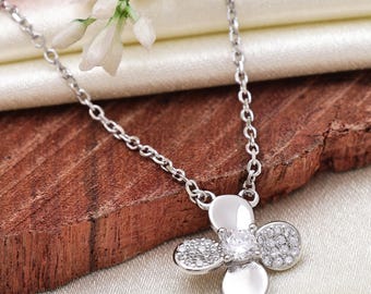 925 Sterling Silver Flower Necklace with Sparkling CZ Pendant | Elegant Minimalist Floral Jewelry | Silver Necklace for Women | Gift for Her