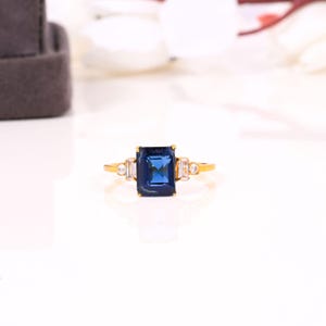 Sapphire Ring, Sapphire Ring, September Birthstone, Dainty Ring, Emerald Cut Silver Ring, Gold Sapphire Ring, Gift for her, Minimalist Ring