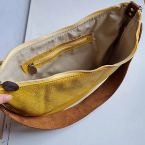 Leather bag Luna, spacious leather handbag, shoulder and crossbody purse image 3