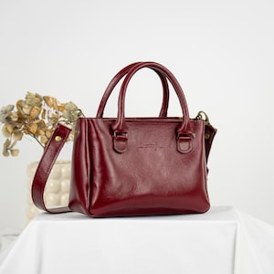 Lederhandtasche Stella Mini Style Burgund | Echtleder Umhängetasche,Hand- und Umhängetasche