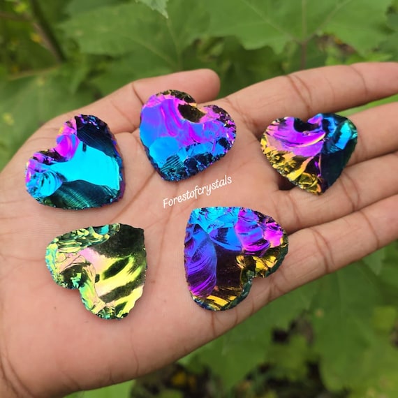 Titanium Aura Quartz Heart: Chakra Balancing Crystal Carving (30mm-35mm