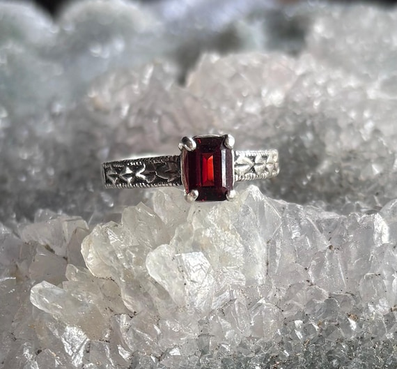 Deep Red Garnet Emerald Cut Gemstone Sterling Silver Patterned Band Ring handmade size 4 5 6 7 8 9 10 blue topaz golden citrine fine jewelry