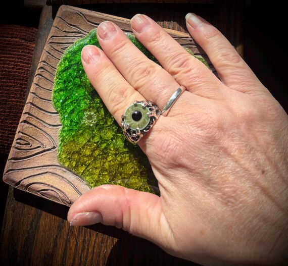 Unisex MoNsTeR InSiDe Hazel Eye Ring Sterling Silver handmade Oddity Strange Gray Blue Green size 6 7 8 9 10 11 12 13 fine jewelry mens