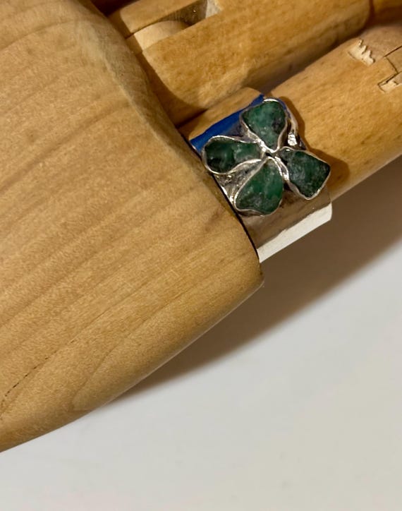 Celtic Four Leaf Clover Lucky Shamrock ring Genuine Raw Emerald Sterling silver Handmade size 5 6 7 8 9 10 11 unisex custom fine jewelry