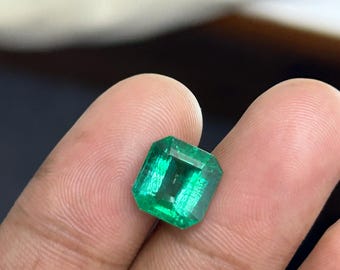 Emerald  square Cut Zambia Green Emerald: 4.35  Carat Gemstone (10.29x9.88x6.07 mm)