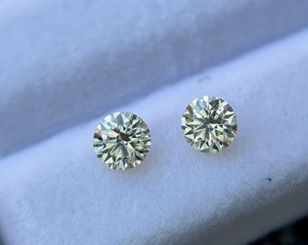 Natural  diamond brilliant Cut Si  clarity Gemstone: 4  m pair  Fine Quality k-L color