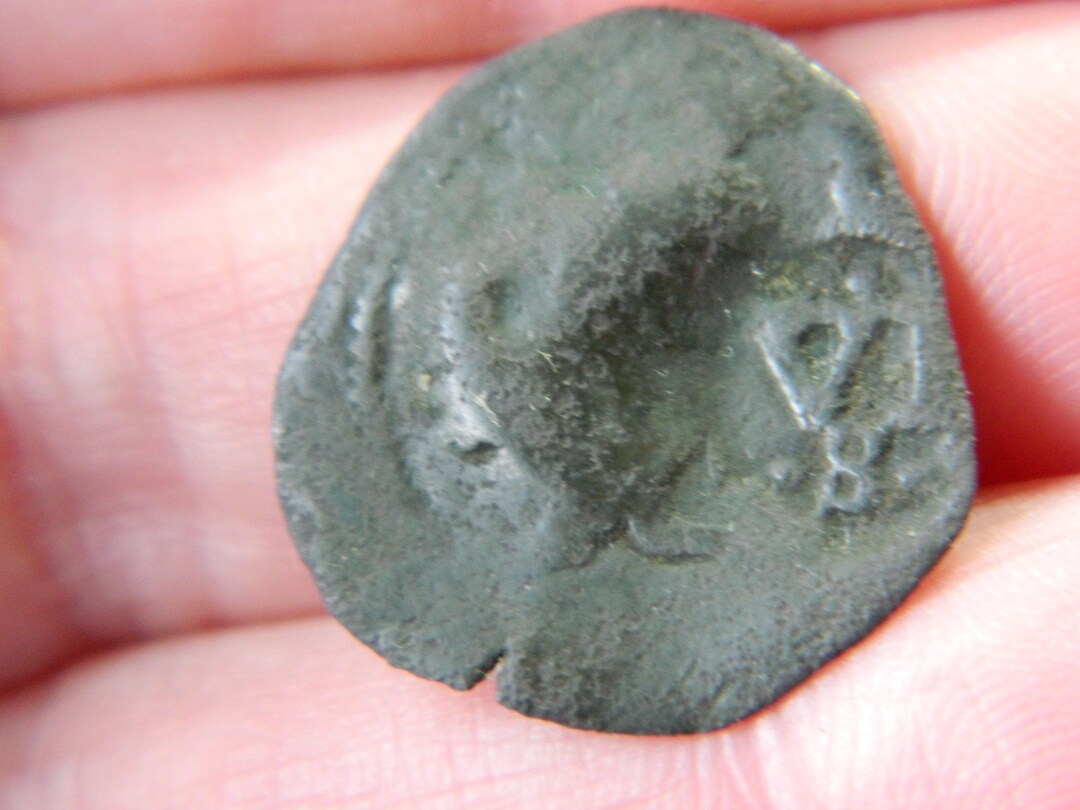 post-medieval-hammered-bronze-shipwreck-coin-piece-of-8-metal-detecting