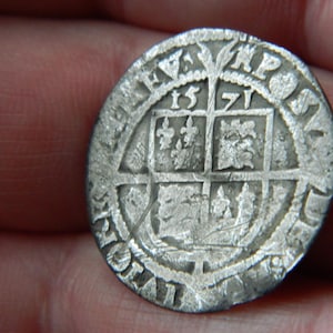 Large Queen Elizabeth 1st hammered silver sixpence coin dated 1571 Metal detecting / detector find a great present / gift