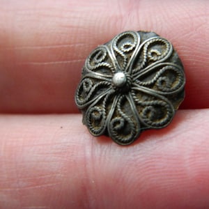 Rare small Post Medieval / Tudor silver filigree button / pendant artefact metal detecting / detector find a great gift / present