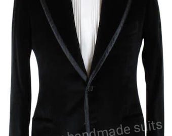 Blazer de terciopelo de corte entallado: chaqueta formal para eventos masculinos