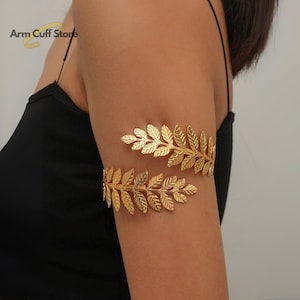 Minimalist Double Leaf Arm Cuff for Women – Elegant Gold or Silver Upper Arm Bracelet, Woman Arm Cuff, Nature Inspired Jewelry Gift for Her