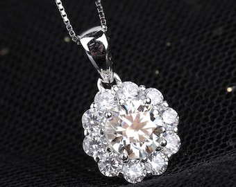 Moissanite 925 Sterling Silver Flower Cluster Pendant Necklace, 1ct D Color VVS1 Round Cut, Brilliant Halo Jewelry Gift for Women