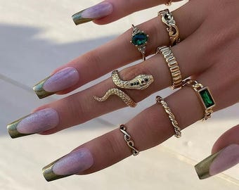 Vintage Gold Ring Set – 8pcs Snake & Gemstone Statement Rings for Women – Boho Stackable Jewelry